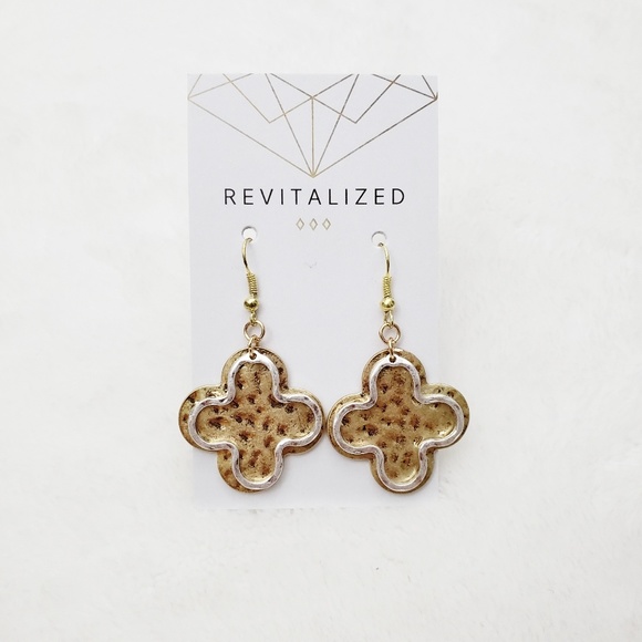 Mixed Metal Hammered Clover Earrings - Picture 2 of 2